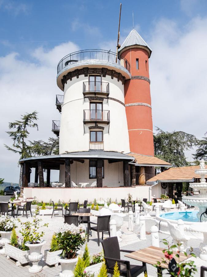 Le Moulin D'Orgemont, Hebergements & Restaurants Аржантей Экстерьер фото